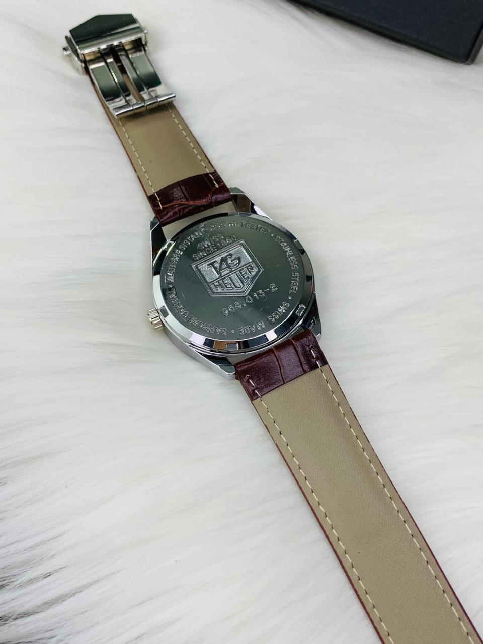 Tag Model With Day & Date Adjustment | Quartz (Brown Black)