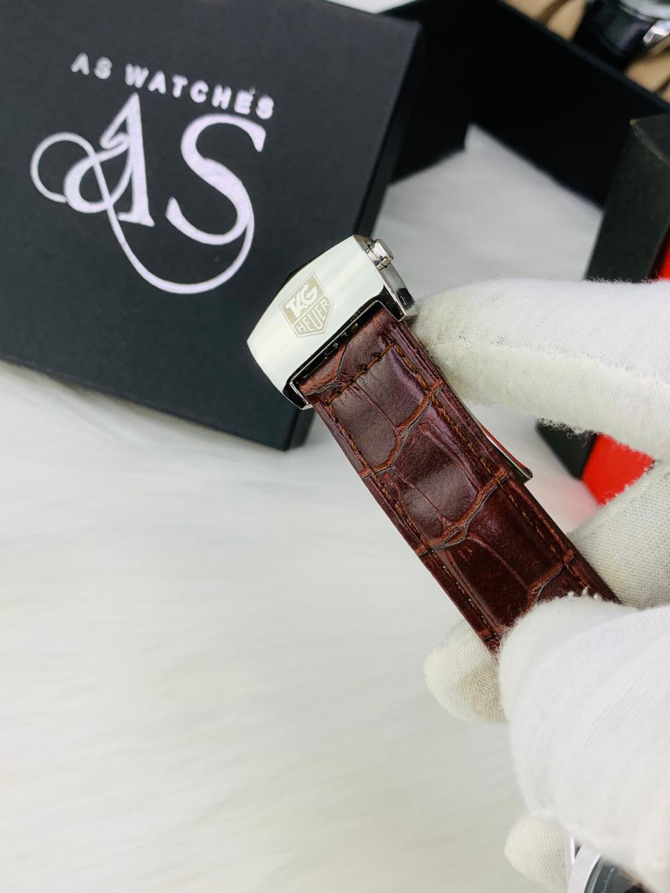 Tag Model With Day & Date Adjustment | Quartz (Brown White)